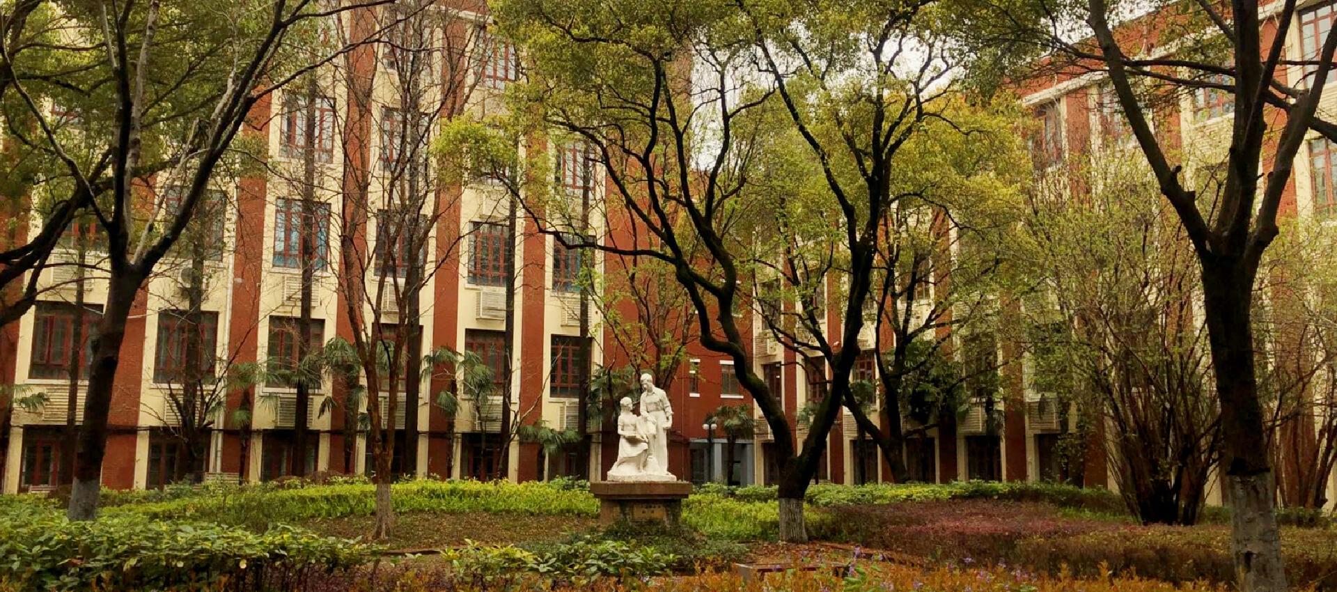 Donghua University